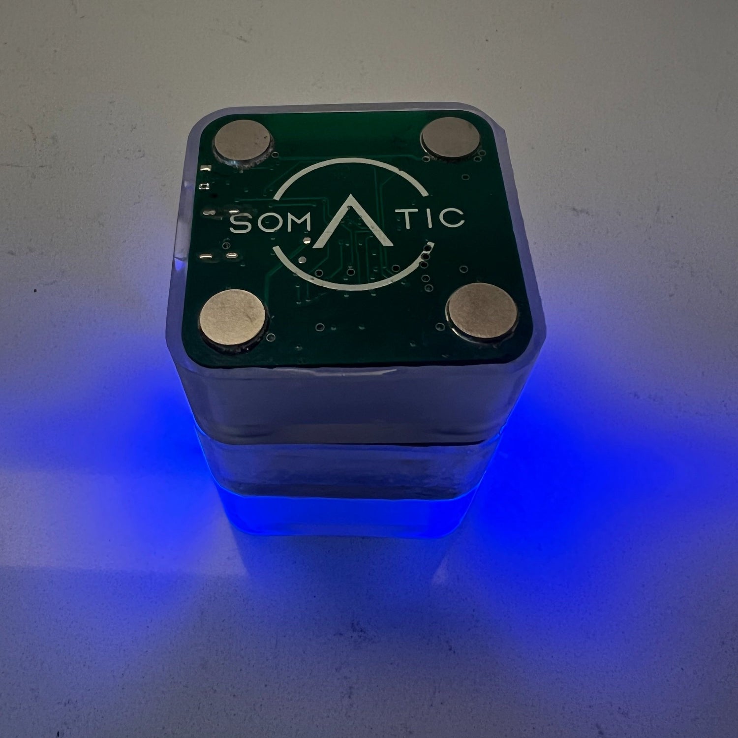 EROS Trackers are compact devices that measure rotation data in order to calculate the movement of a user for full-body motion tracking. These trackers are specifically designed to be used with the SlimeVR Server to enable full-body experiences in Virtual Reality.